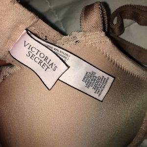 victoria's secret 32DDD bra